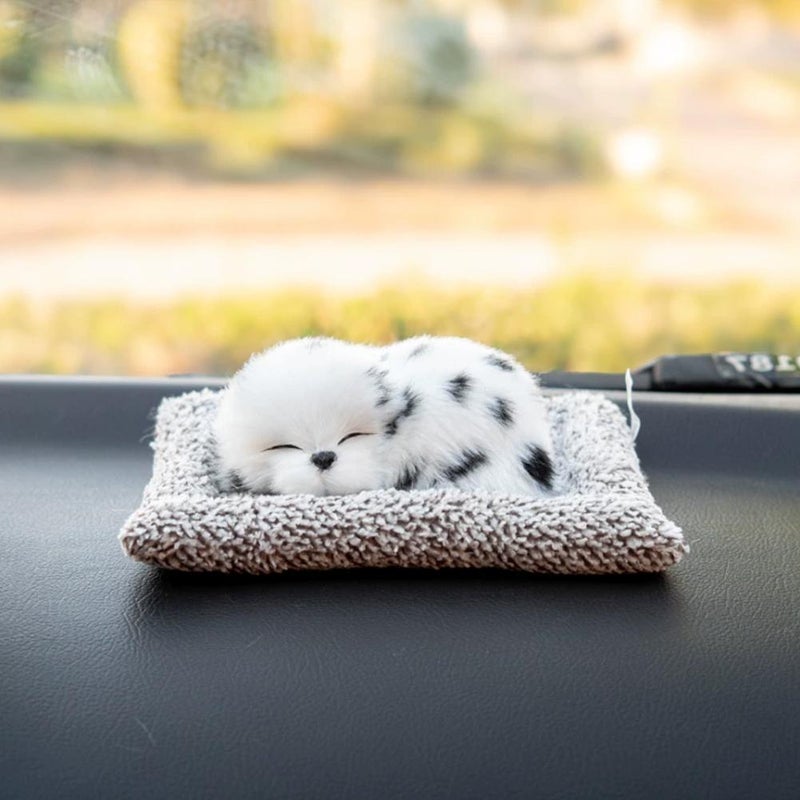 Creative activated carbon car ornaments, simulated dog car decorations, bamboo charcoal bags, carbon bag figurines, odor-eliminating car interior decorations.